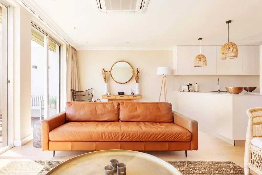 Apartment Dolphin Beach Cabana Luxe Beach Cabana Voor 4 Personen Direct Aan Het Strand Table View