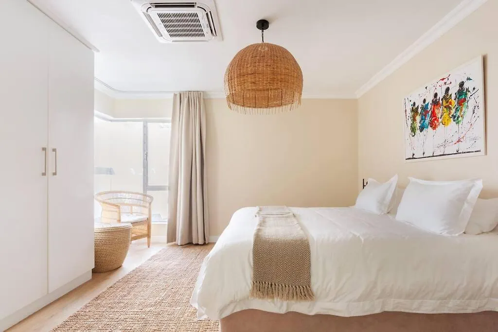 Dolphin Beach Cabana Luxe Beach Cabana Voor 4 Personen Direct Aan Het Strand Table View Διαμέρισμα