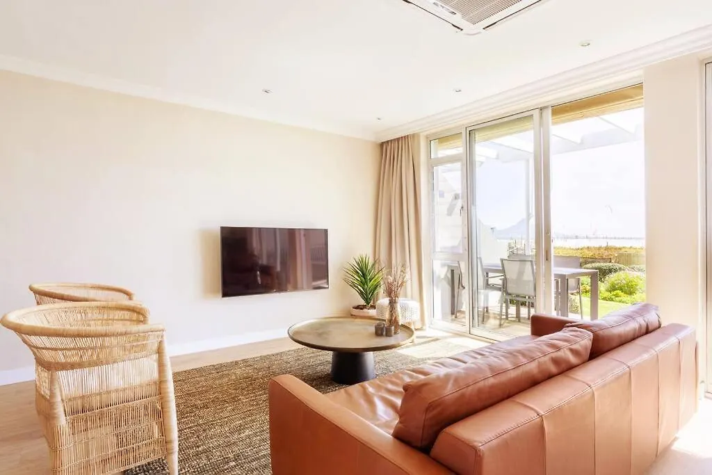 Dolphin Beach Cabana Luxe Beach Cabana Voor 4 Personen Direct Aan Het Strand Table View Διαμέρισμα